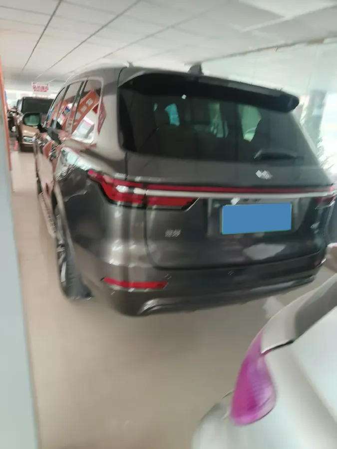 2020 Li ONE Range Extended 131HP REEV 40.5KWH,autocango,china used car exporter,china ev exporter,chinese used car exporter,chinese used ev exporter