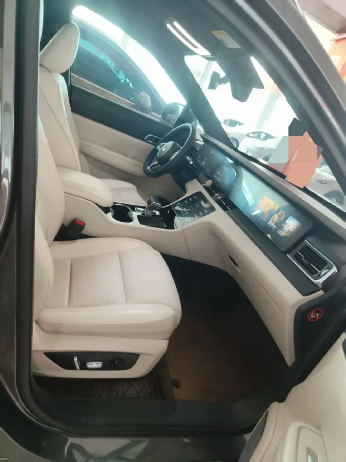 2020 Li ONE Range Extended 131HP REEV 40.5KWH,autocango,china used car exporter,china ev exporter,chinese used car exporter,chinese used ev exporter