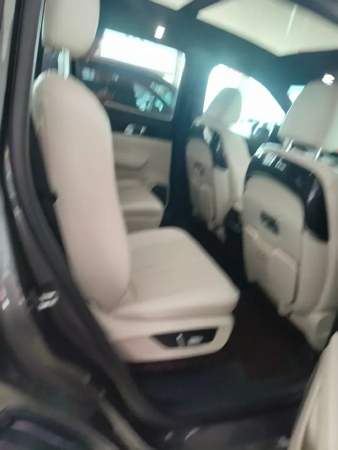 2020 Li ONE Range Extended 131HP REEV 40.5KWH,autocango,china used car exporter,china ev exporter,chinese used car exporter,chinese used ev exporter
