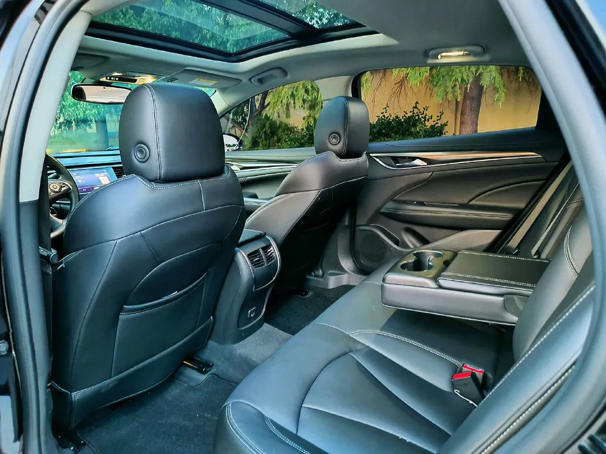2021 Buick Larcosse 2.0T 237HP L4 9AT,autocango,china used car exporter,china ev exporter,chinese used car exporter,chinese used ev exporter