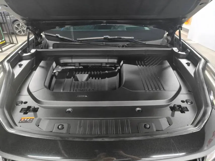 2021 Buick GL8 2.0T 237HP L4 9AT,autocango,china used car exporter,china ev exporter,chinese used car exporter,chinese used ev exporter