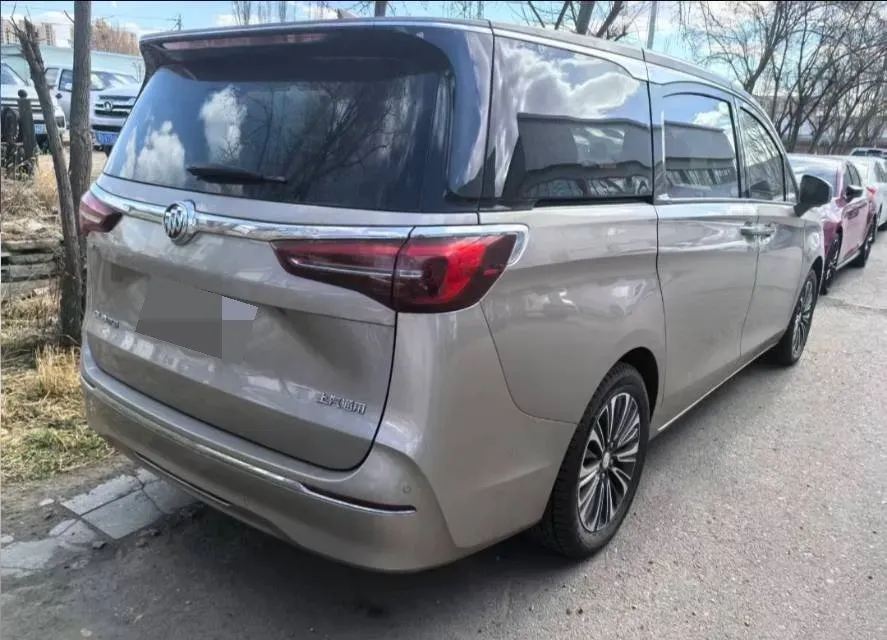 2022 Buick GL8 2.0T 237HP L4 9AT,autocango,china used car exporter,china ev exporter,chinese used car exporter,chinese used ev exporter