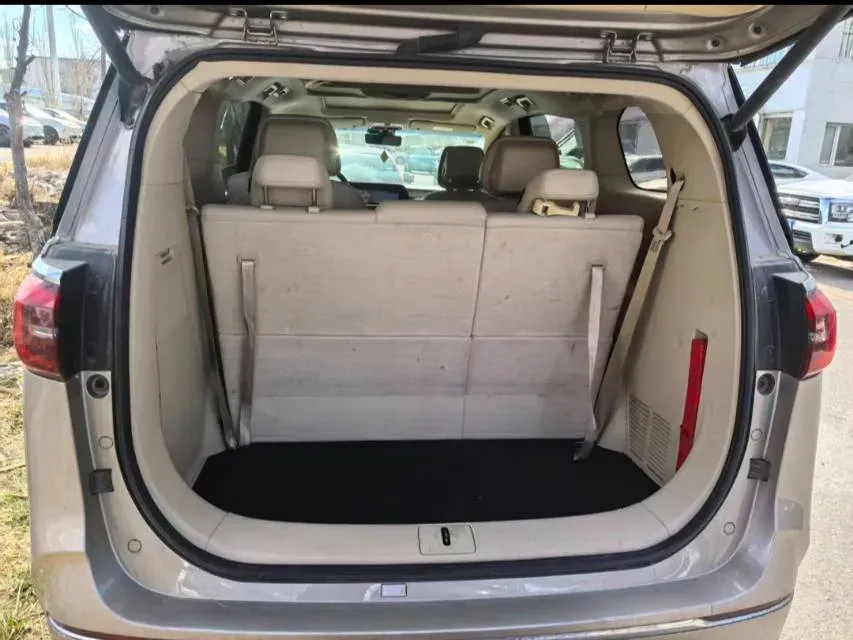 2022 Buick GL8 2.0T 237HP L4 9AT,autocango,china used car exporter,china ev exporter,chinese used car exporter,chinese used ev exporter