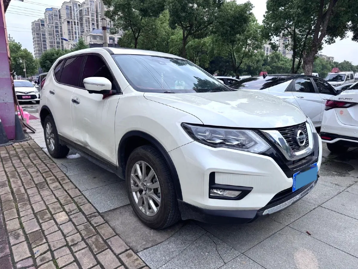 2023 Nissan X-Trail 2.0L 151HP L4 CVT,autocango,china used car exporter,china ev exporter,chinese used car exporter,chinese used ev exporter