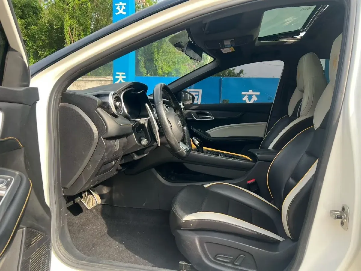 2020 MG MG6 1.5T 181HP L4 7DCT,autocango,china used car exporter,china ev exporter,chinese used car exporter,chinese used ev exporter