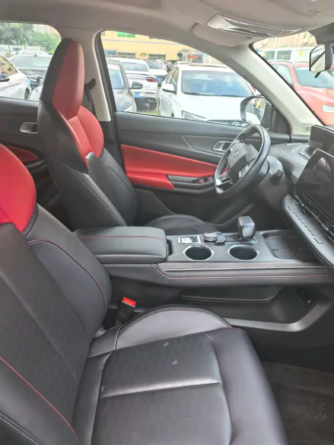 2022 ChangAn Oshan X7 Plus 1.5T 188HP L4 7DCT,autocango,china used car exporter,china ev exporter,chinese used car exporter,chinese used ev exporter