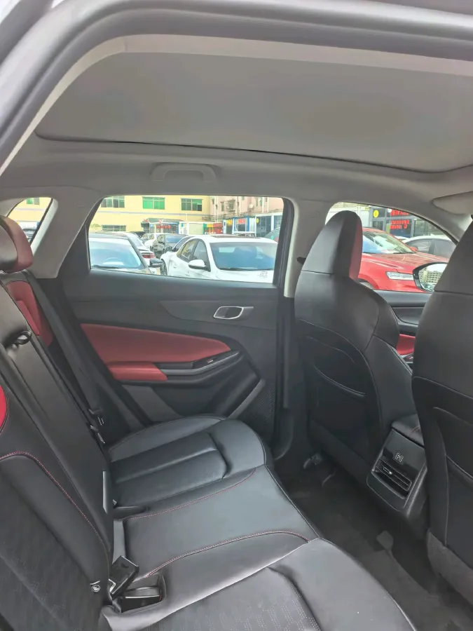 2022 ChangAn Oshan X7 Plus 1.5T 188HP L4 7DCT,autocango,china used car exporter,china ev exporter,chinese used car exporter,chinese used ev exporter