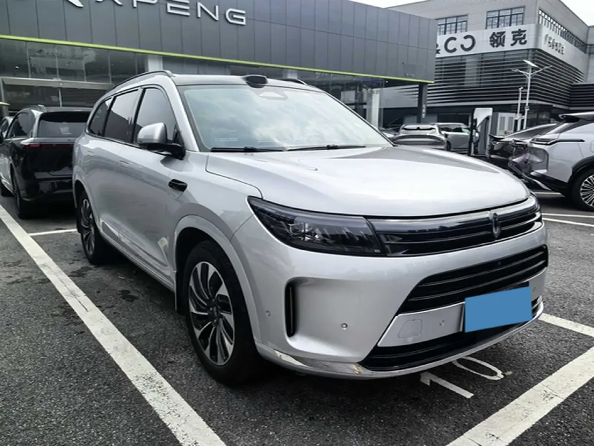 2024 AITO AITO M7 1.5T 152HP L4 REEV 40KWH,autocango,china used car exporter,china ev exporter,chinese used car exporter,chinese used ev exporter
