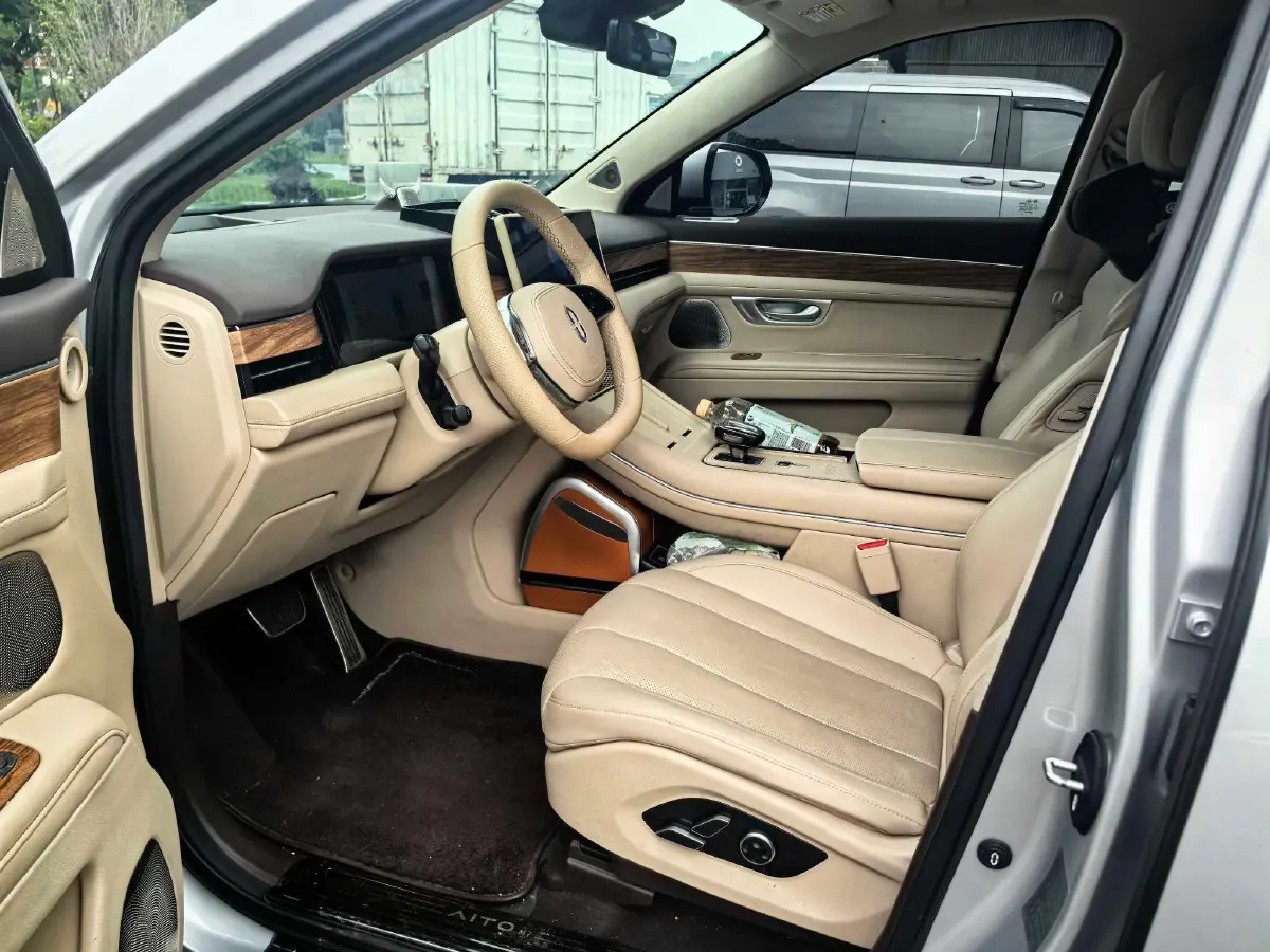 2024 AITO AITO M7 1.5T 152HP L4 REEV 40KWH,autocango,china used car exporter,china ev exporter,chinese used car exporter,chinese used ev exporter
