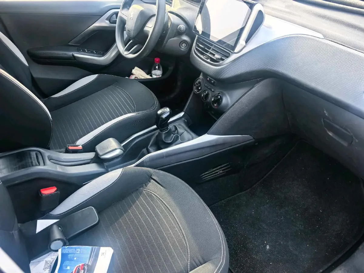 2018 Peugeot 2008 1.6L 117HP L4 5MT,autocango,china used car exporter,china ev exporter,chinese used car exporter,chinese used ev exporter