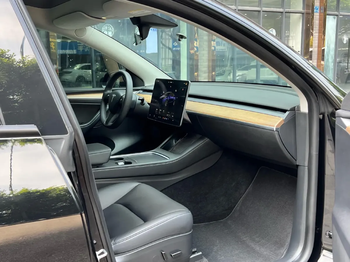 2022 Tesla Model Y BEV 60KWH,autocango,china used car exporter,china ev exporter,chinese used car exporter,chinese used ev exporter