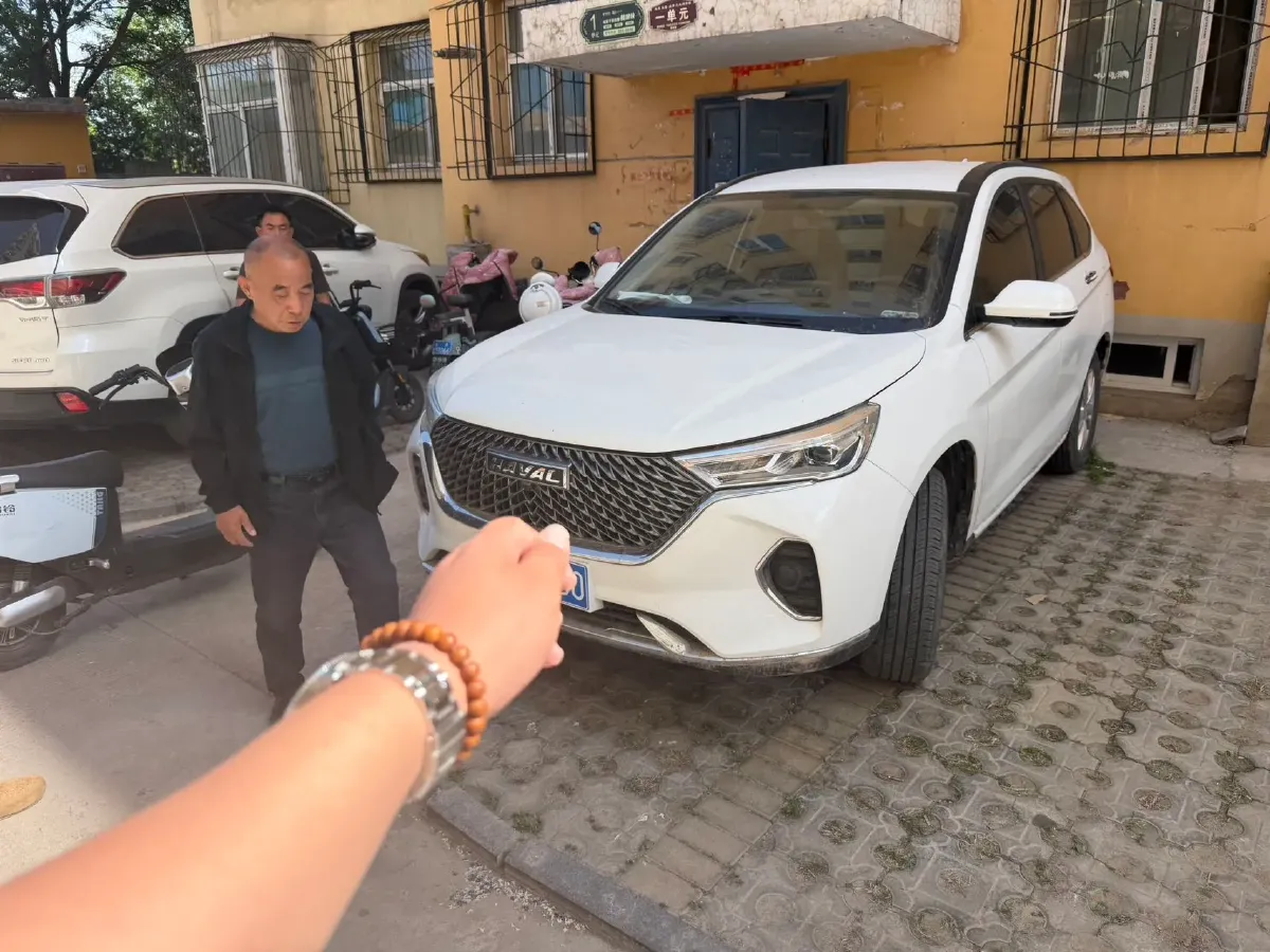 2022 ChangAn Oshan X7 Plus 1.5T 170HP L4 6MT,autocango,china used car exporter,china ev exporter,chinese used car exporter,chinese used ev exporter