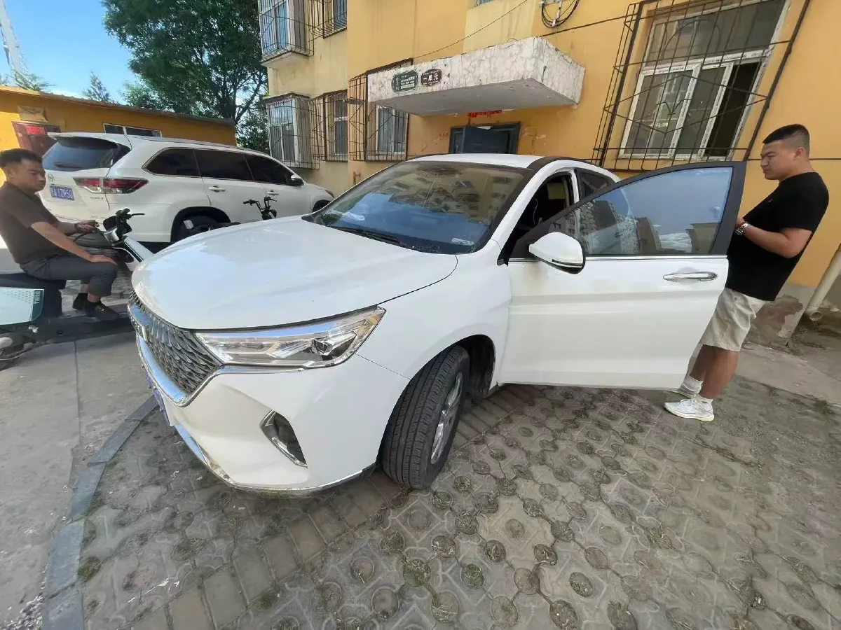 2022 ChangAn Oshan X7 Plus 1.5T 170HP L4 6MT,autocango,china used car exporter,china ev exporter,chinese used car exporter,chinese used ev exporter