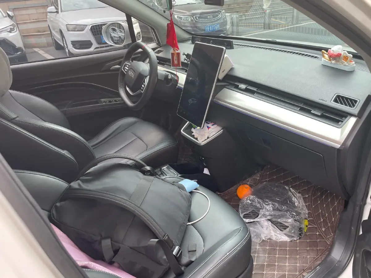 2022 MG 5 1.5L 120HP L4 CVT,autocango,china used car exporter,china ev exporter,chinese used car exporter,chinese used ev exporter