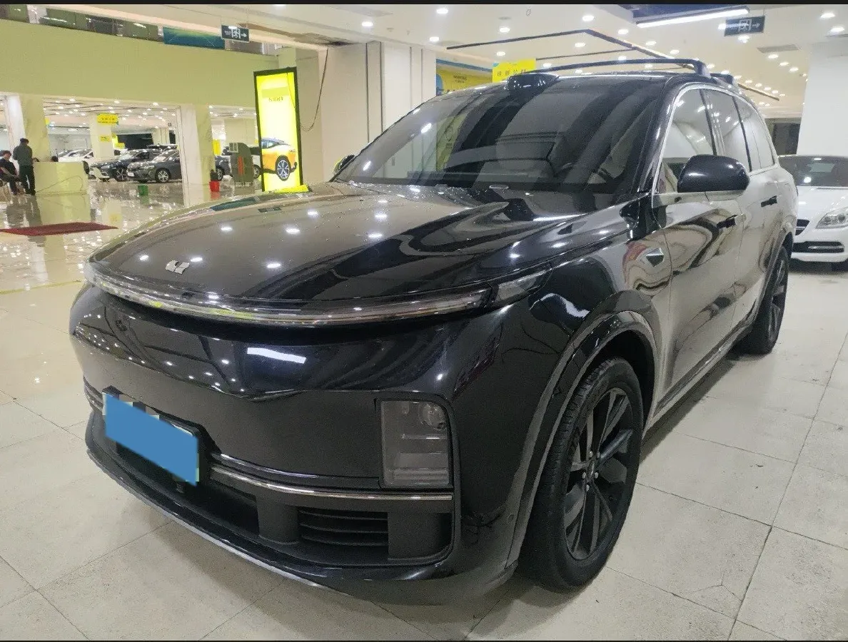 2023 Li L8 Range Extended 154HP REEV 40.9KWH,autocango,china used car exporter,china ev exporter,chinese used car exporter,chinese used ev exporter