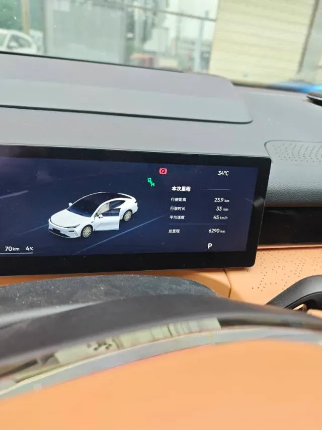 2025 Geely Galaxy Starshine 8 1.5T 163HP L4 3DHT PHEV 27.69KWH,autocango,china used car exporter,china ev exporter,chinese used car exporter,chinese used ev exporter