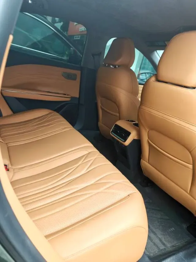 2025 Geely Galaxy Starshine 8 1.5T 163HP L4 3DHT PHEV 27.69KWH,autocango,china used car exporter,china ev exporter,chinese used car exporter,chinese used ev exporter