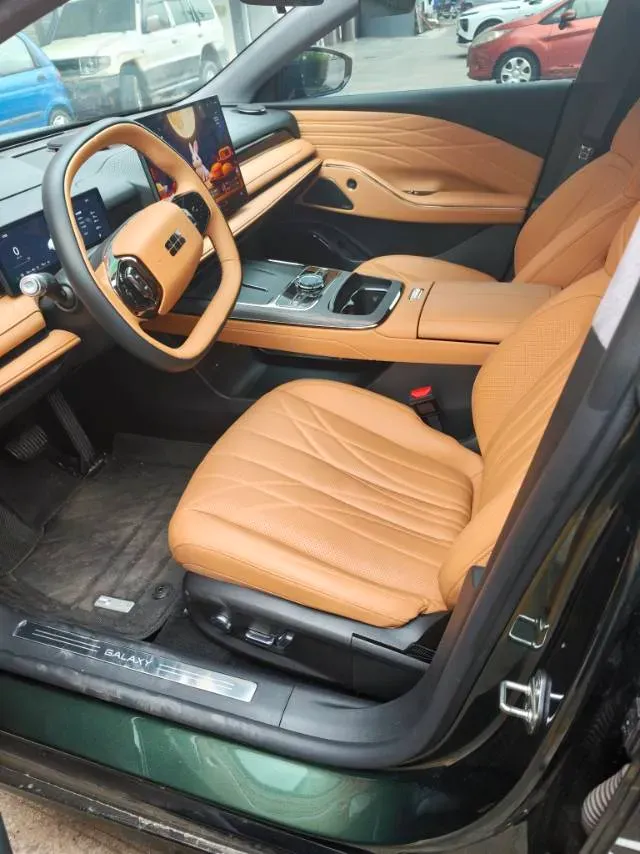 2025 Geely Galaxy Starshine 8 1.5T 163HP L4 3DHT PHEV 27.69KWH,autocango,china used car exporter,china ev exporter,chinese used car exporter,chinese used ev exporter