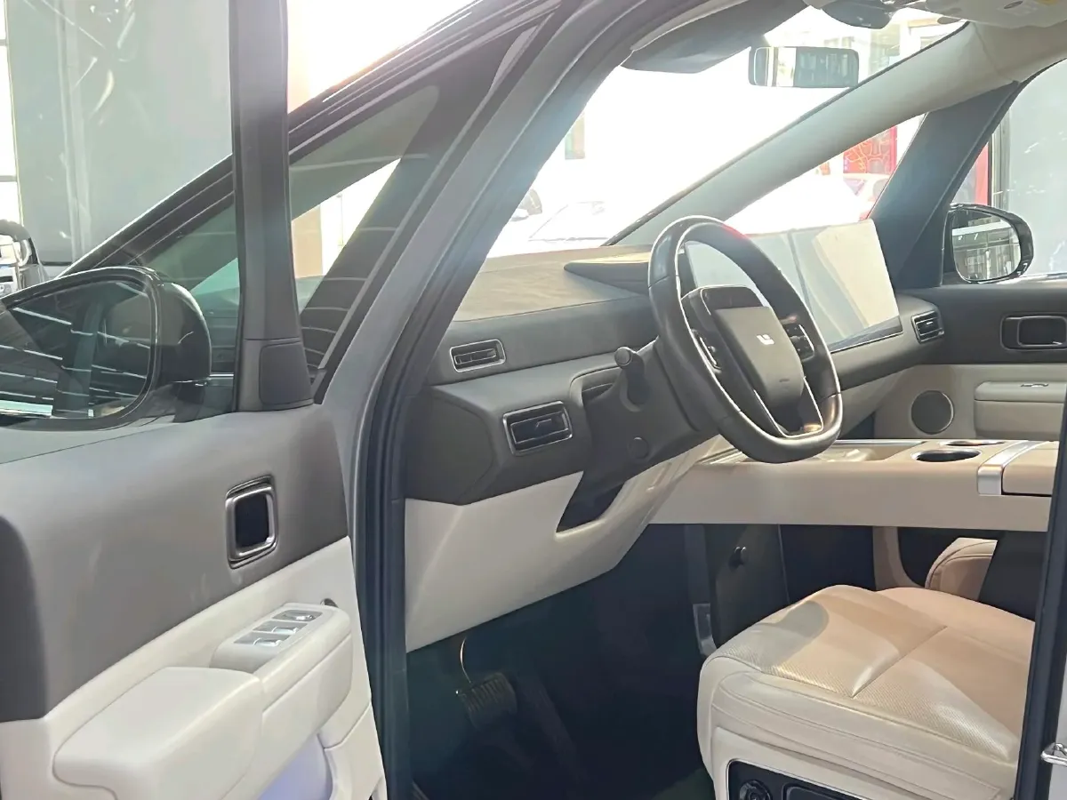 2024 Li MEGA BEV 102.7KWH,autocango,china used car exporter,china ev exporter,chinese used car exporter,chinese used ev exporter