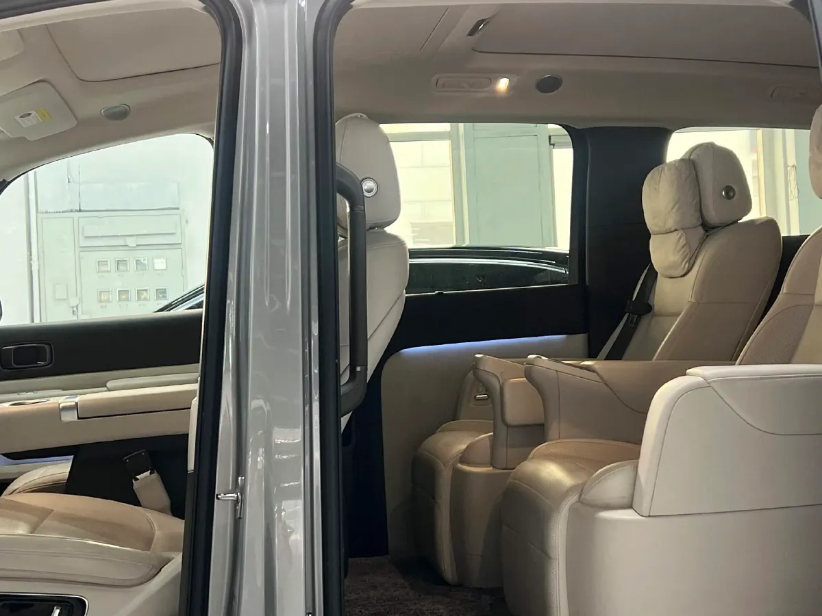2024 Li MEGA BEV 102.7KWH,autocango,china used car exporter,china ev exporter,chinese used car exporter,chinese used ev exporter