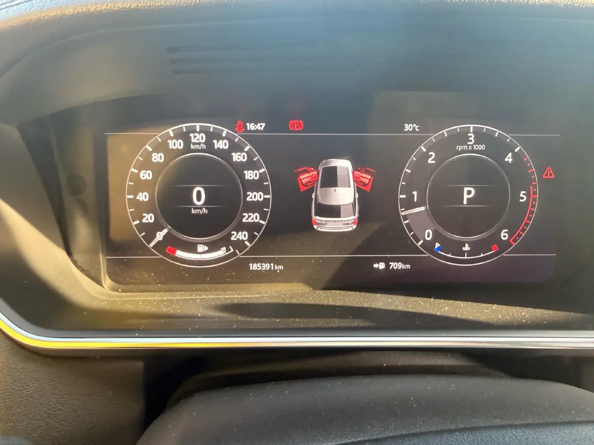 2018 Land Rover Range Rover Evoque 2.0T 241HP L4 9AT,autocango,china used car exporter,china ev exporter,chinese used car exporter,chinese used ev exporter