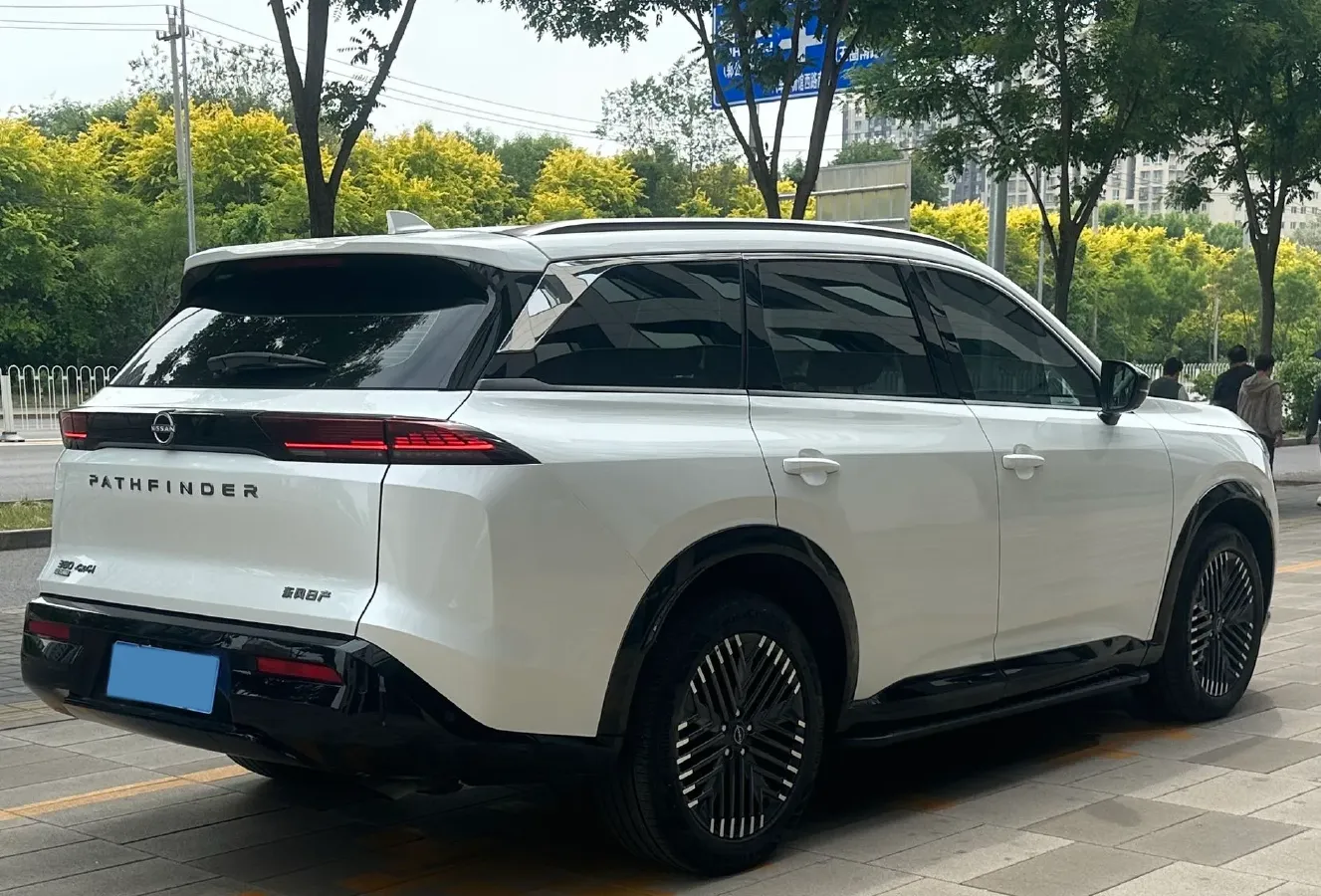 2024 Nissan Pathfinder 2.0T 252HP L4 9AT,autocango,china used car exporter,china ev exporter,chinese used car exporter,chinese used ev exporter