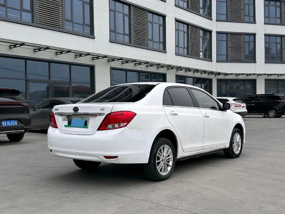 2018 BYD e5 BEV 60.48KWH,autocango,china used car exporter,china ev exporter,chinese used car exporter,chinese used ev exporter