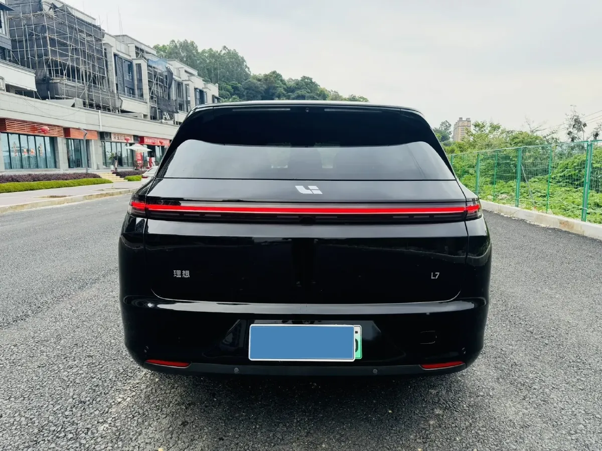 2023 Li L7 Range Extended 154HP REEV 40.9KWH,autocango,china used car exporter,china ev exporter,chinese used car exporter,chinese used ev exporter
