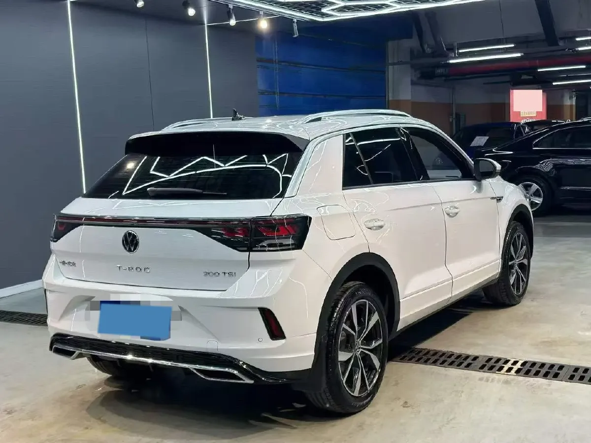 2025 Volkswagen T-Roc 1.5T 160HP L4 7DCT,autocango,china used car exporter,china ev exporter,chinese used car exporter,chinese used ev exporter
