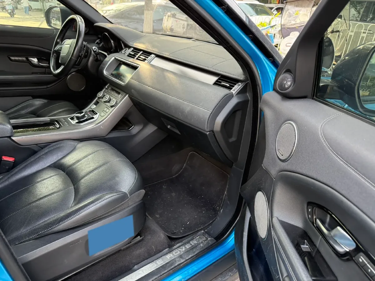 2018 Land Rover Range Rover Evoque 2.0T 241HP L4 9AT,autocango,china used car exporter,china ev exporter,chinese used car exporter,chinese used ev exporter