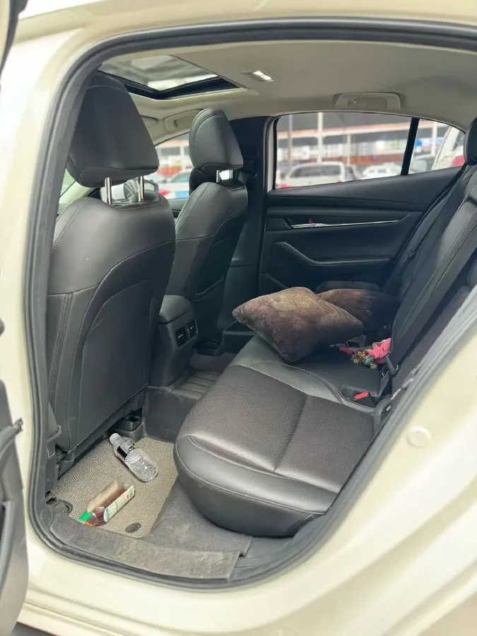 2022 Mazda 3 Axela 2.0L 158HP L4 6AT,autocango,china used car exporter,china ev exporter,chinese used car exporter,chinese used ev exporter