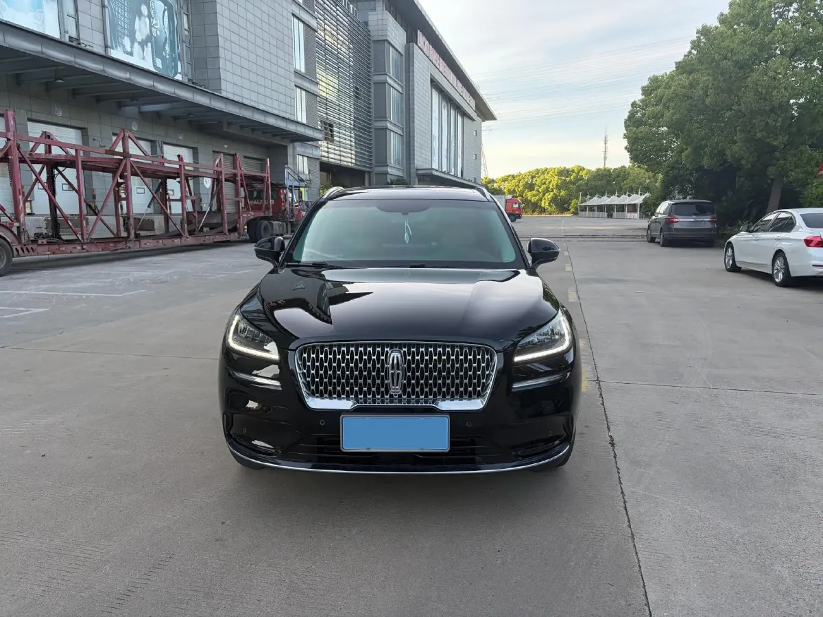 2021 Lincoln Corsair 2.0T 245HP L4 8AT,autocango,china used car exporter,china ev exporter,chinese used car exporter,chinese used ev exporter