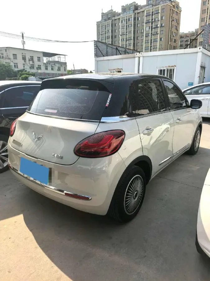 2023 WuLing BinGuo BEV 31.9KWH,autocango,china used car exporter,china ev exporter,chinese used car exporter,chinese used ev exporter