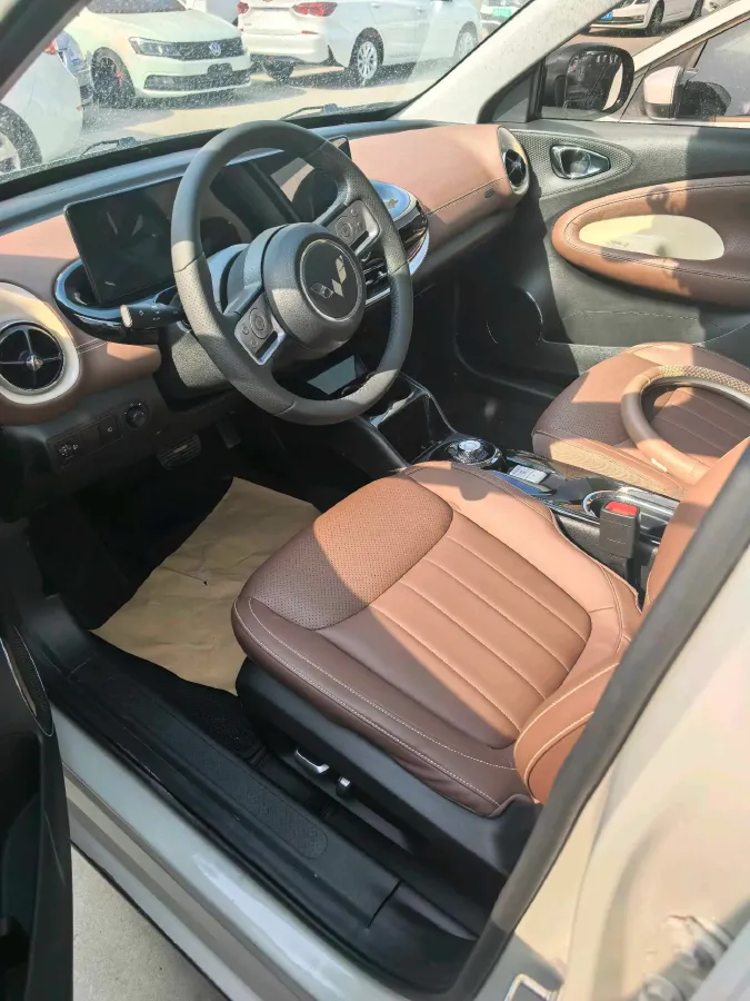 2023 WuLing BinGuo BEV 31.9KWH,autocango,china used car exporter,china ev exporter,chinese used car exporter,chinese used ev exporter