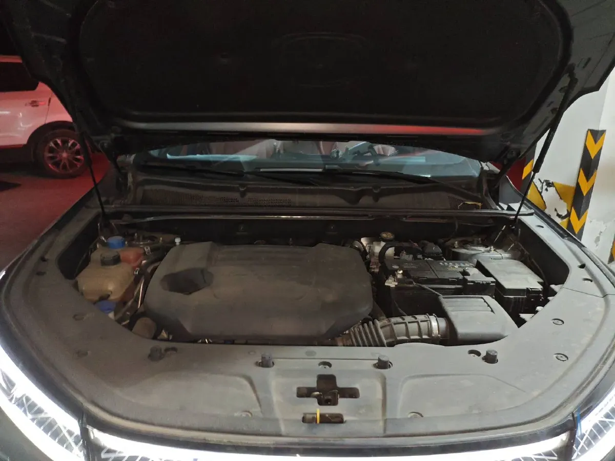 2024 ChangAn CS75 Plus 2.0T 233HP L4 8AT,autocango,china used car exporter,china ev exporter,chinese used car exporter,chinese used ev exporter