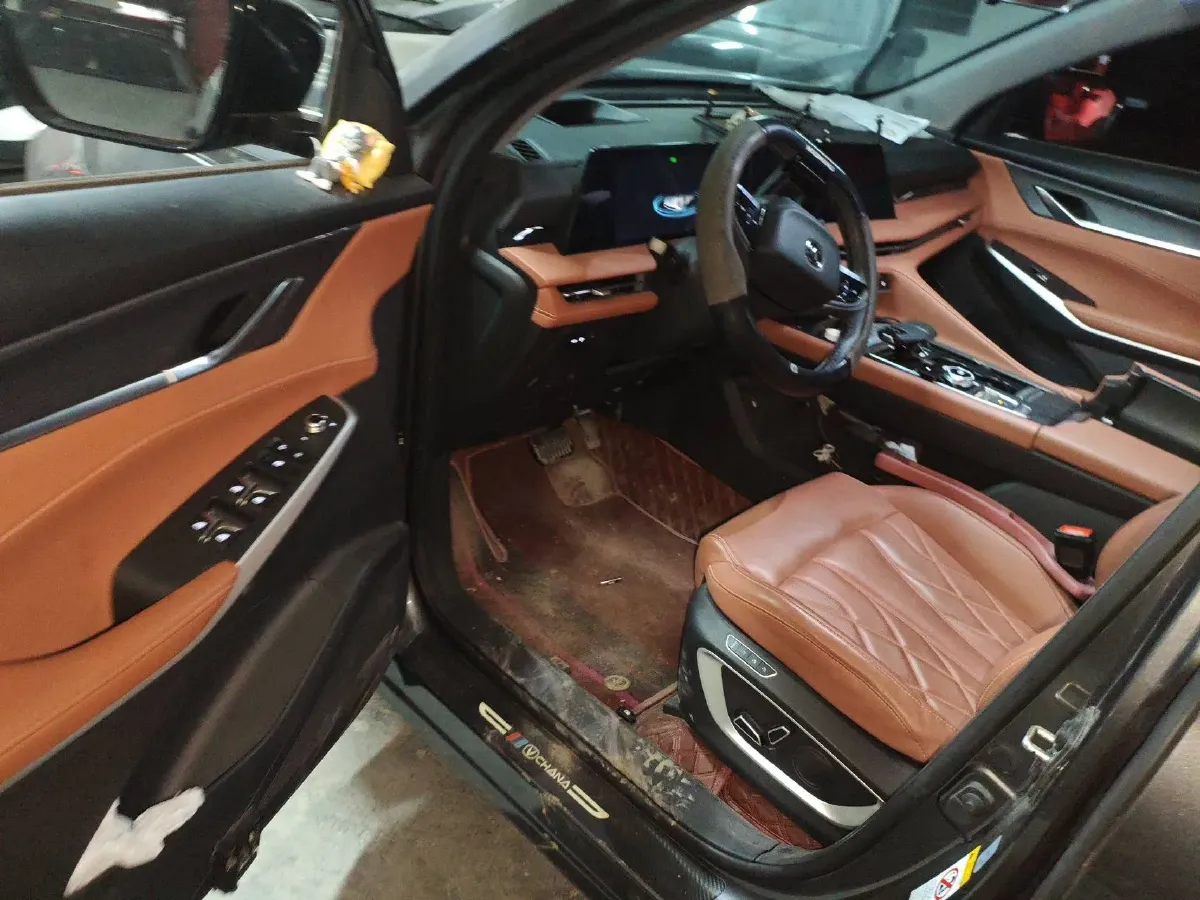 2024 ChangAn CS75 Plus 2.0T 233HP L4 8AT,autocango,china used car exporter,china ev exporter,chinese used car exporter,chinese used ev exporter