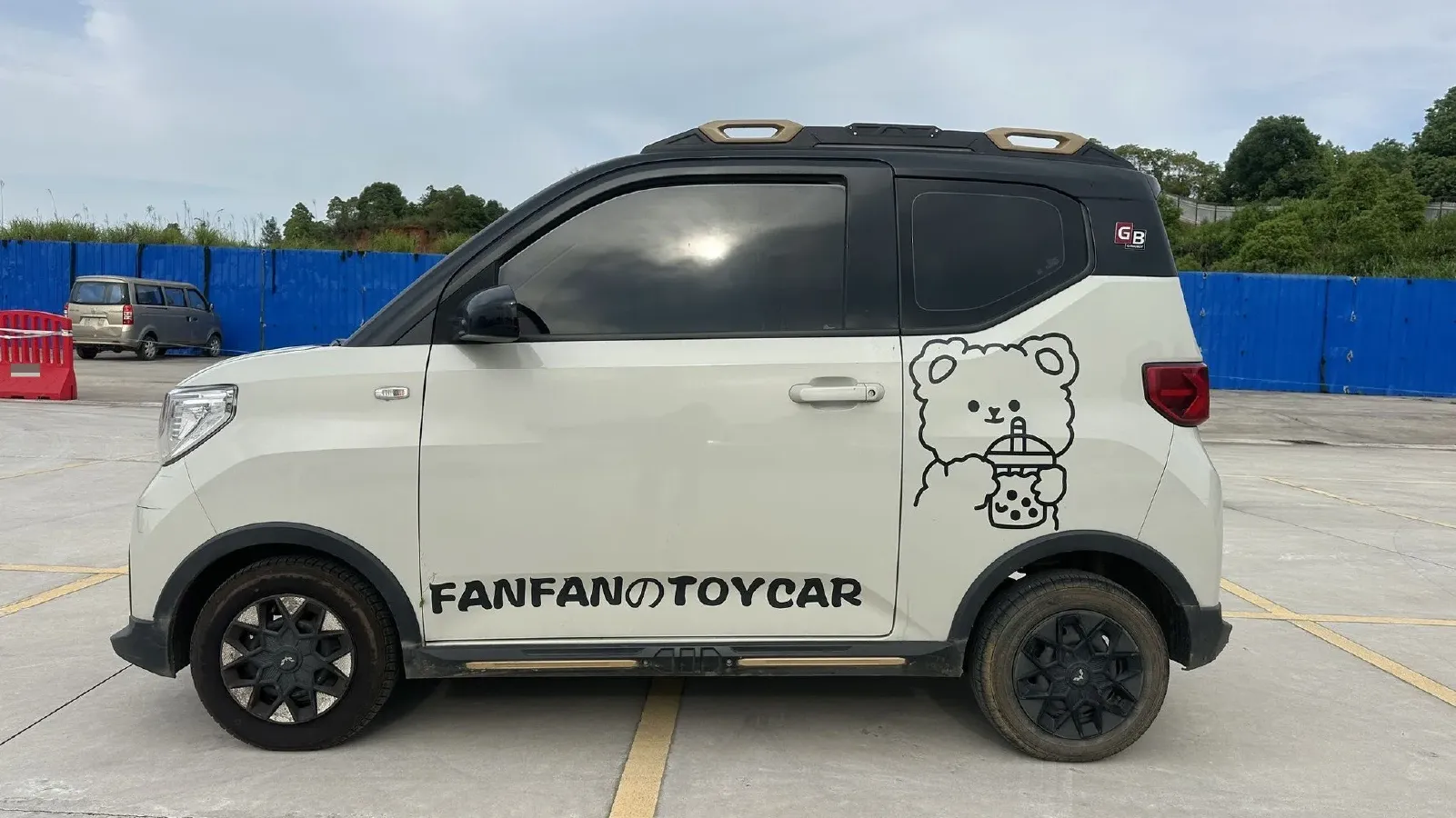 2022 WuLing HongGuang MINI EV BEV 17.3KWH,autocango,china used car exporter,china ev exporter,chinese used car exporter,chinese used ev exporter