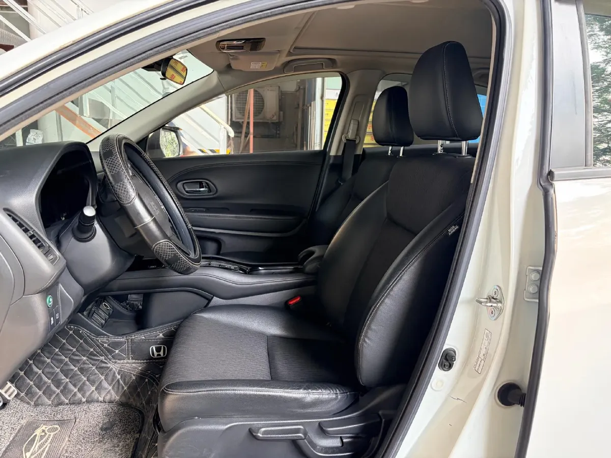 2020 Honda Vezel 1.5T 177HP L4 CVT,autocango,china used car exporter,china ev exporter,chinese used car exporter,chinese used ev exporter