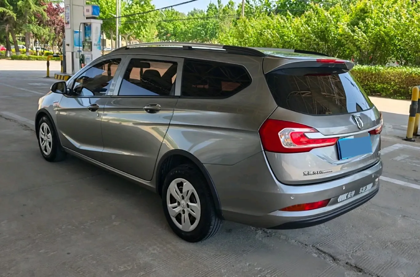 2017 BaoJun 310W 1.5L 112HP L4 6MT,autocango,china used car exporter,china ev exporter,chinese used car exporter,chinese used ev exporter