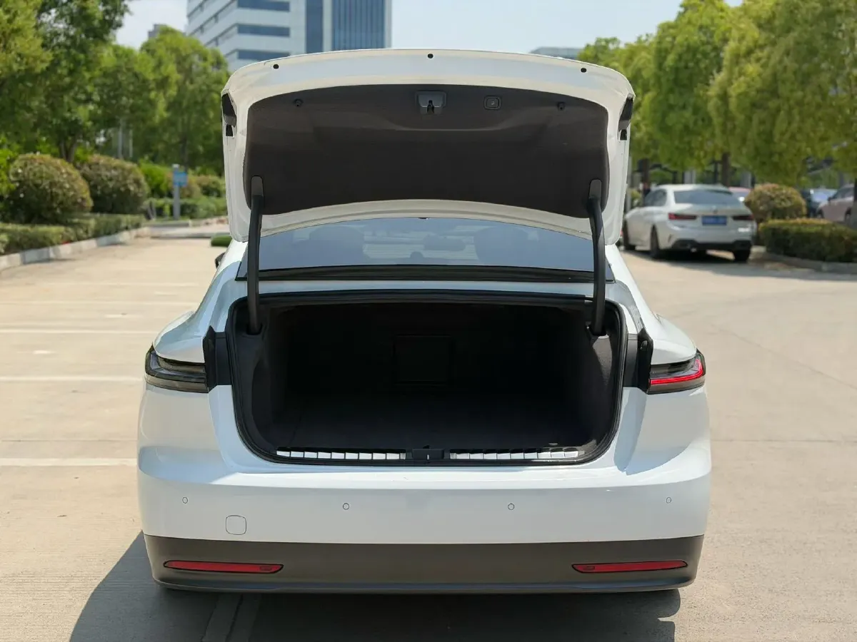 2021 Volkswagen ID.6 Crozz BEV 84.8KWH,autocango,china used car exporter,china ev exporter,chinese used car exporter,chinese used ev exporter
