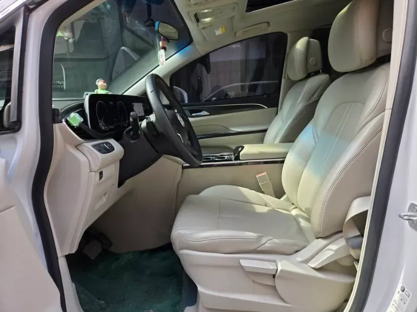 2021 Buick GL8 2.0T 237HP L4 9AT,autocango,china used car exporter,china ev exporter,chinese used car exporter,chinese used ev exporter