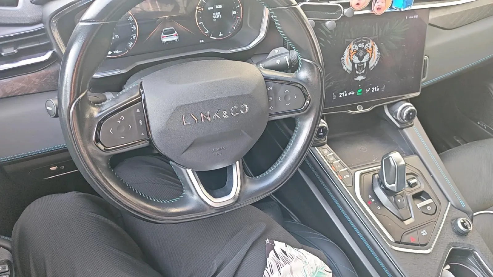 2020 LYNK&CO 05 2.0T 254HP L4 8AT,autocango,china used car exporter,china ev exporter,chinese used car exporter,chinese used ev exporter