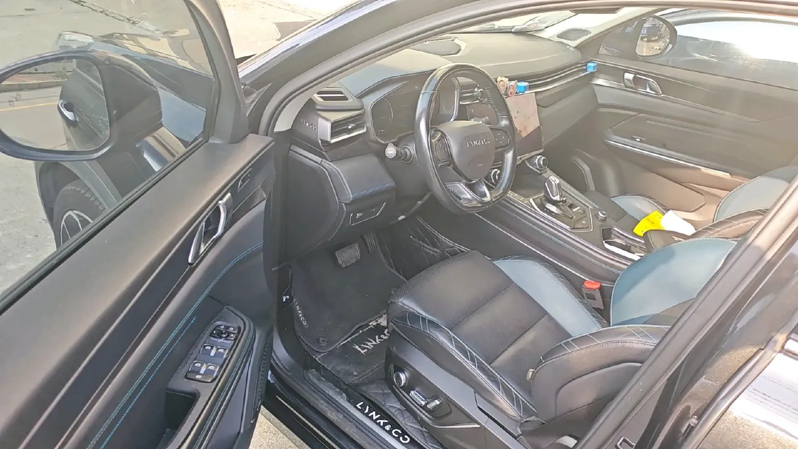 2020 LYNK&CO 05 2.0T 254HP L4 8AT,autocango,china used car exporter,china ev exporter,chinese used car exporter,chinese used ev exporter