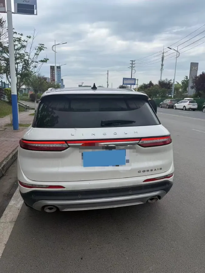 2022 Lincoln Corsair 2.0T 245HP L4 8AT,autocango,china used car exporter,china ev exporter,chinese used car exporter,chinese used ev exporter