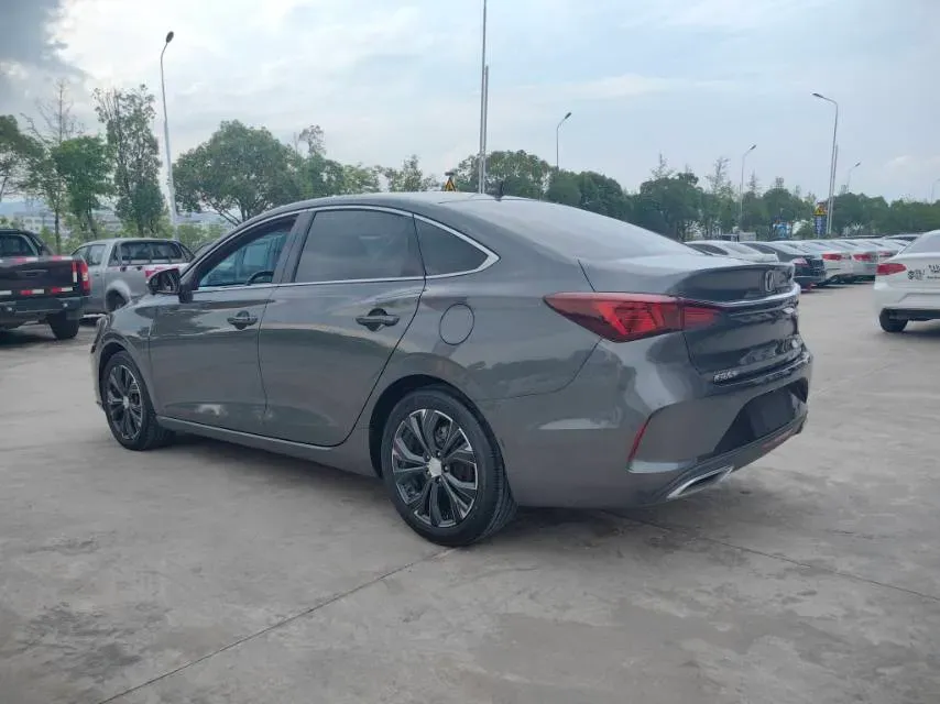 2022 ChangAn Eado 1.4T 160HP L4 7DCT,autocango,china used car exporter,china ev exporter,chinese used car exporter,chinese used ev exporter