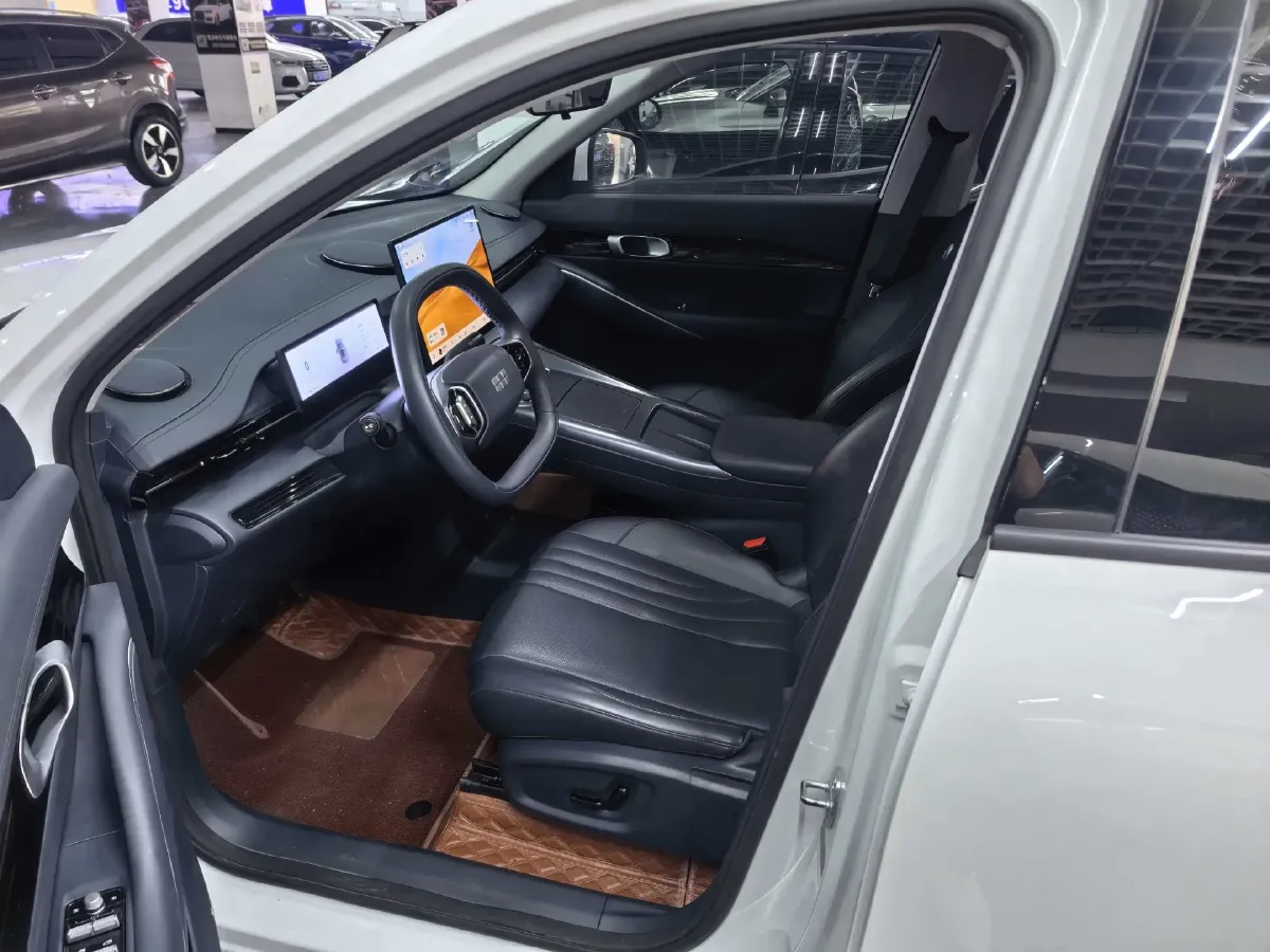 2024 LanDian E5 1.5L 110HP L4 E-CVT PHEV 17.52KWH,autocango,china used car exporter,china ev exporter,chinese used car exporter,chinese used ev exporter