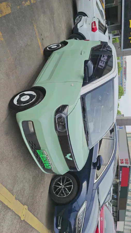 2022 WuLing HongGuang MINI EV BEV 9KWH,autocango,china used car exporter,china ev exporter,chinese used car exporter,chinese used ev exporter
