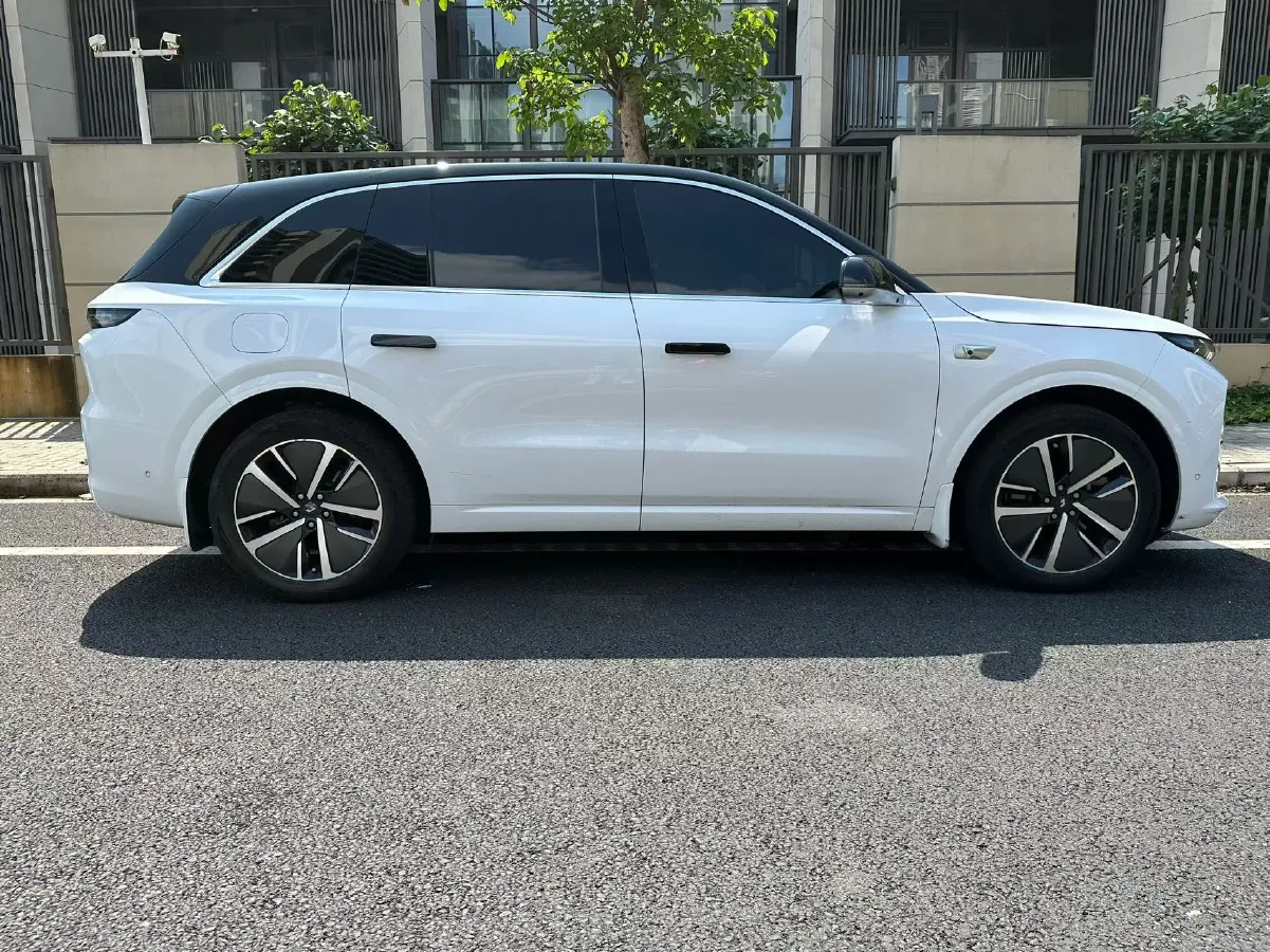 2024 Li L6 Range Extended 154HP L4 REEV 36.8KWH,autocango,china used car exporter,china ev exporter,chinese used car exporter,chinese used ev exporter