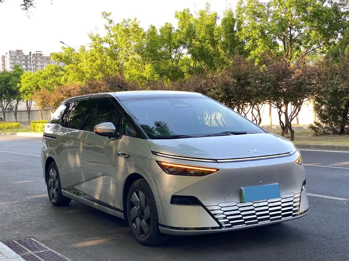 2024 Xpeng X9 BEV 101.5KWH,autocango,china used car exporter,china ev exporter,chinese used car exporter,chinese used ev exporter