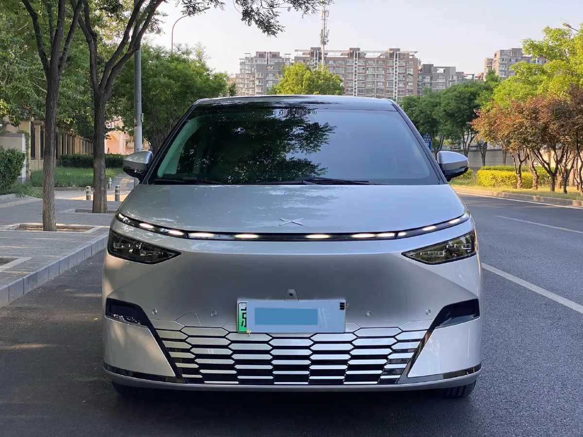 2024 Xpeng X9 BEV 101.5KWH,autocango,china used car exporter,china ev exporter,chinese used car exporter,chinese used ev exporter
